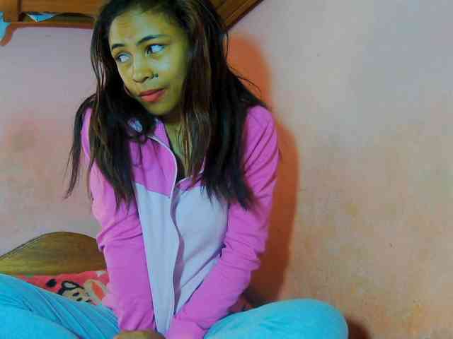 Reinewallashy3 webcam