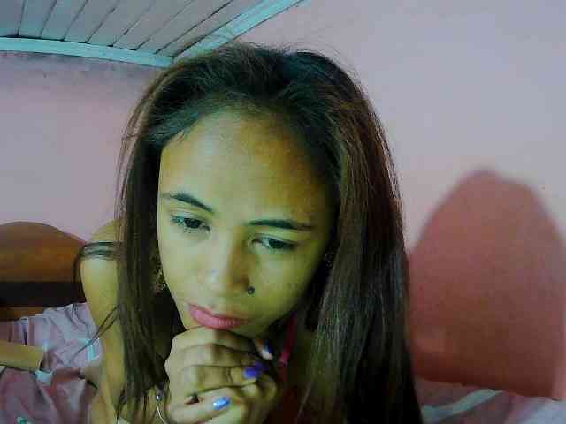 Reinewallashy3 webcam