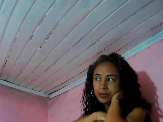 Reinewallashy3 webcam