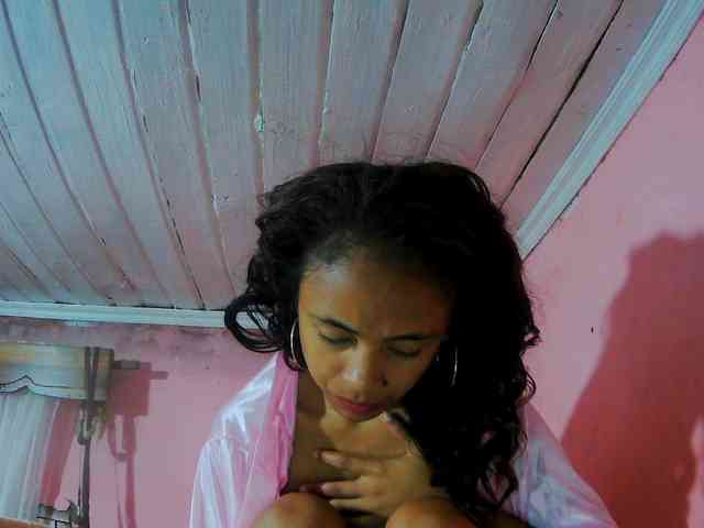 Reinewallashy3 webcam