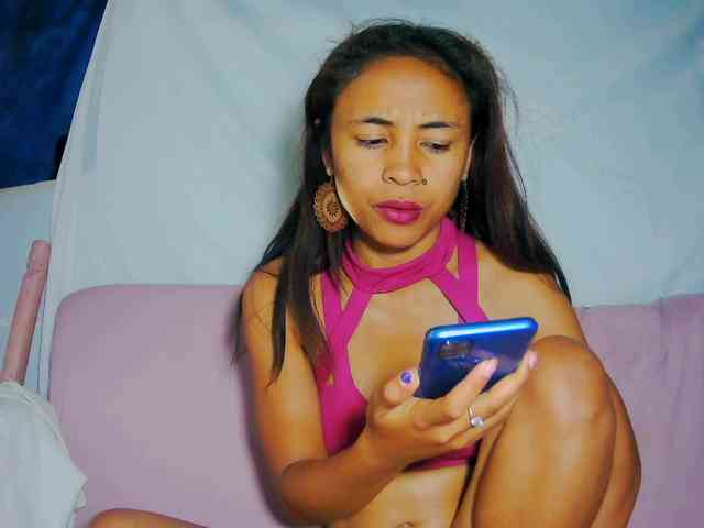 Reinewallashy3 webcam