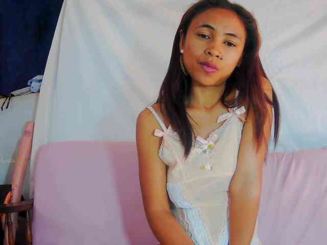 Reinewallashy3 webcam