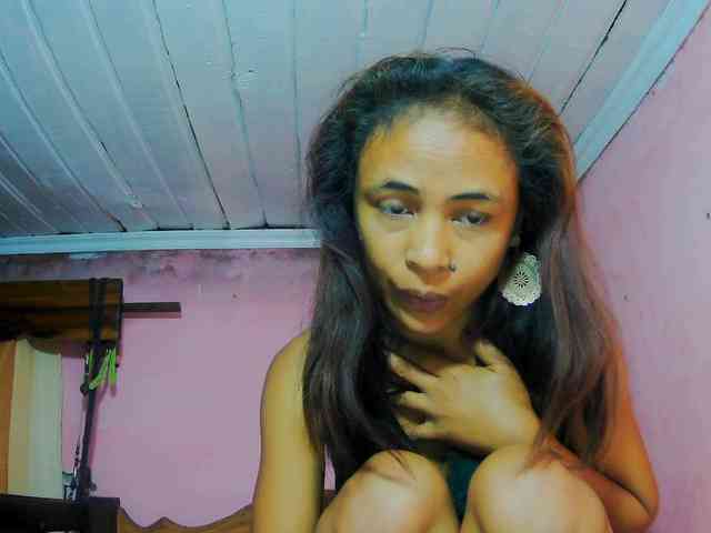 Reinewallashy3 webcam