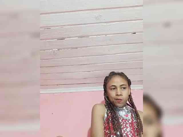 Reinewallashy3 webcam