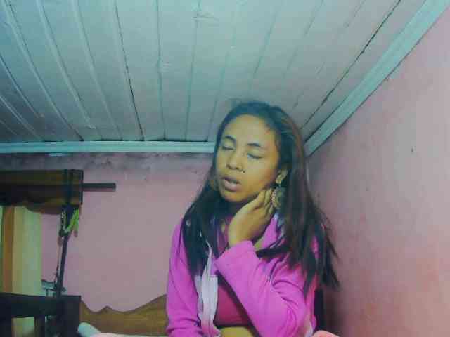 Reinewallashy3 webcam