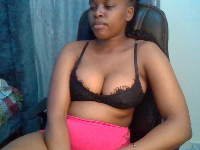 Seductivgigi live cam on BongaCams
