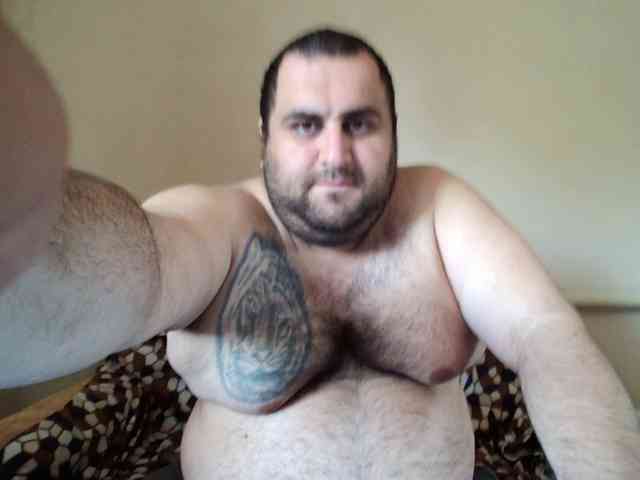 This model is live right now. boy123023