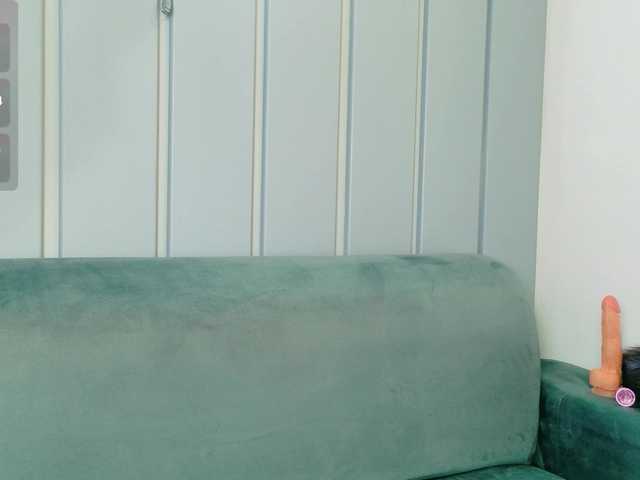 AteneaRoldan live cam on BongaCams