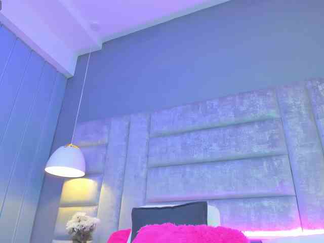 AteneaRoldan webcam