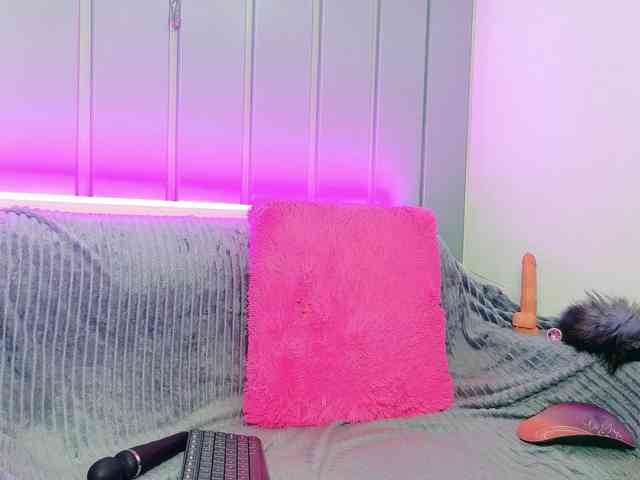 AteneaRoldan webcam