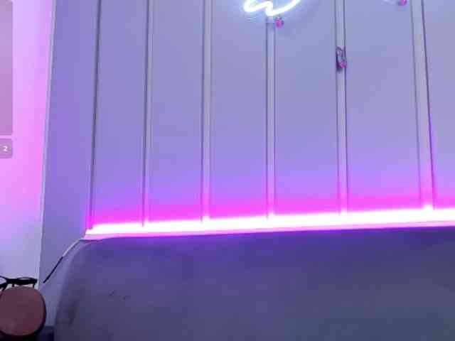 AteneaRoldan webcam