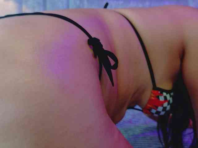 AteneaRoldan webcam