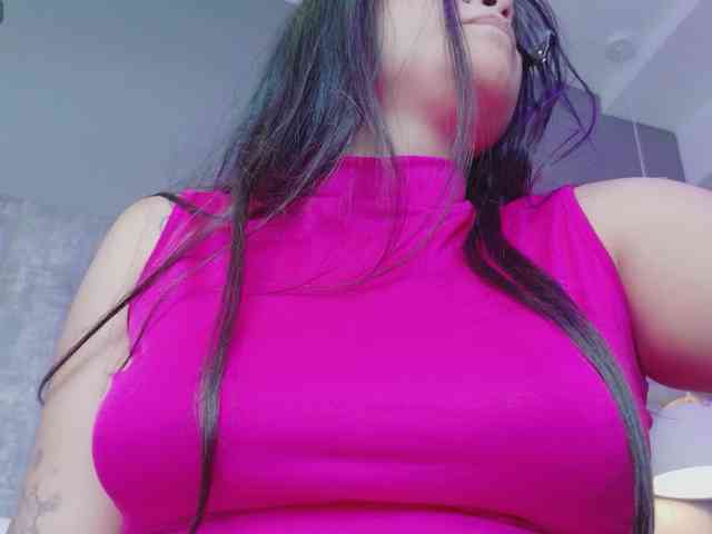 AteneaRoldan webcam