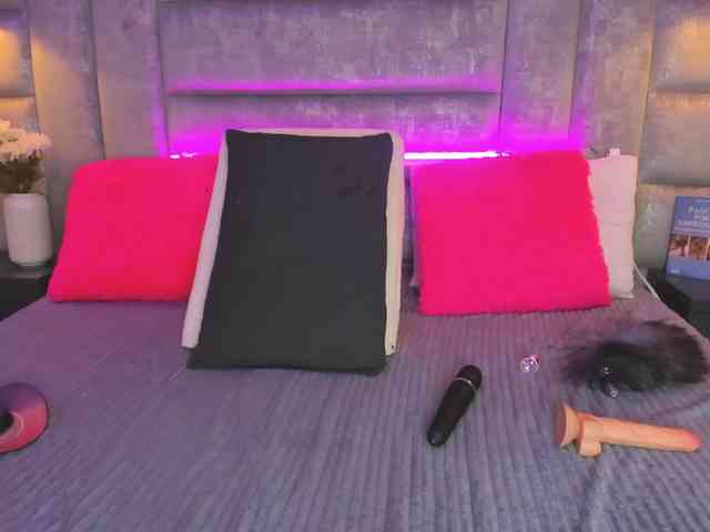 AteneaRoldan webcam