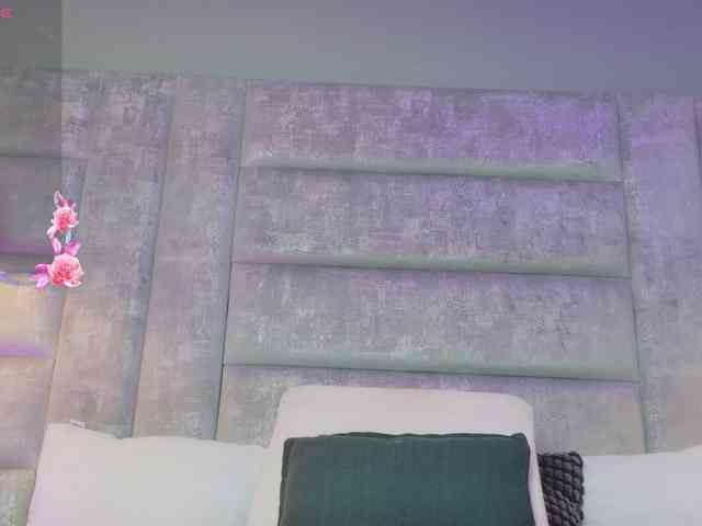 AteneaRoldan webcam