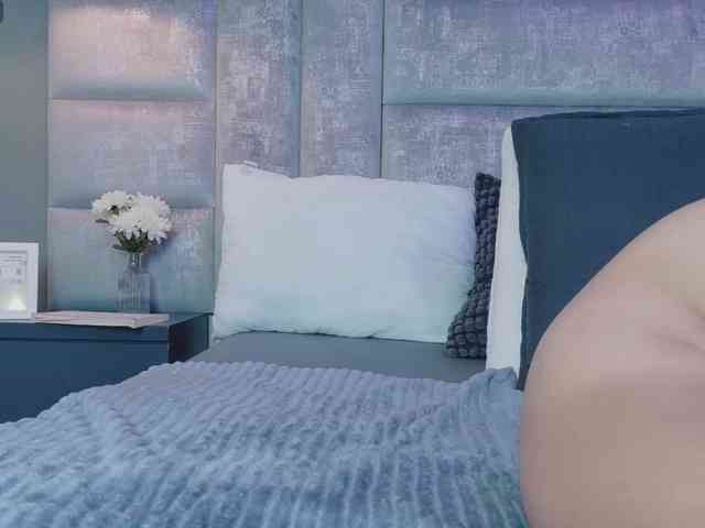AteneaRoldan webcam