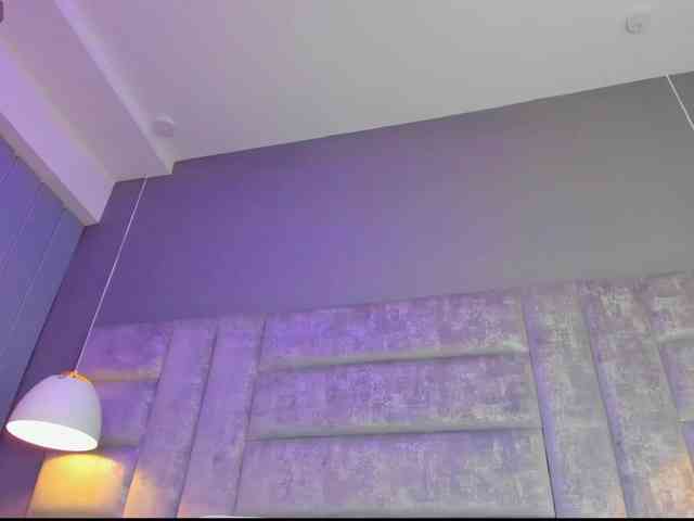 AteneaRoldan webcam