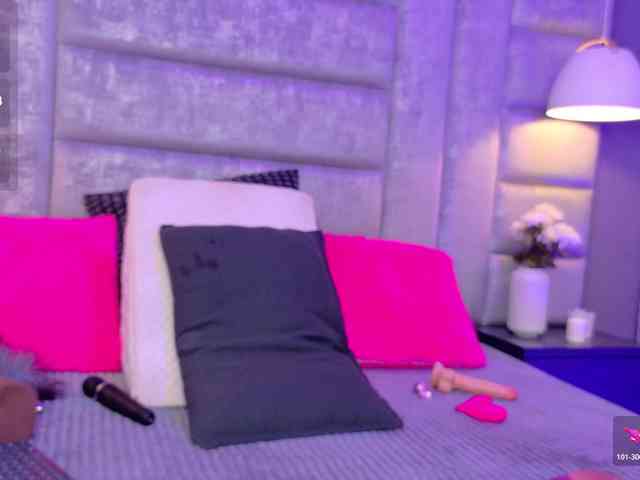 AteneaRoldan webcam