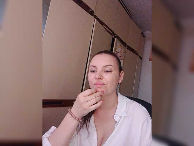 Mira-5a live cam on BongaCams