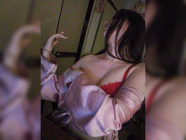 Mira-5a live cam on BongaCams