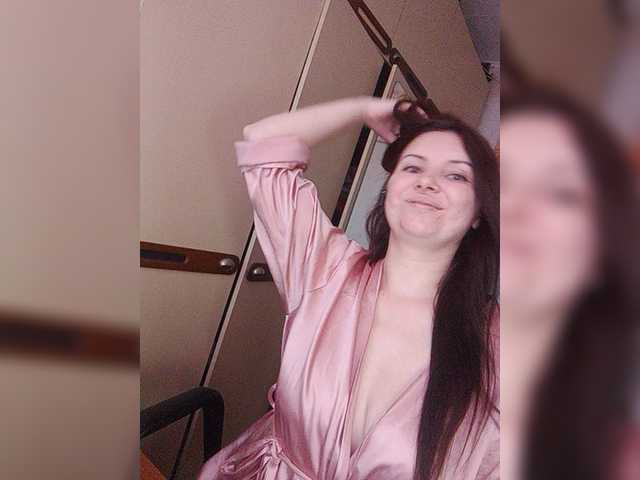 Mira-5a live cam on BongaCams