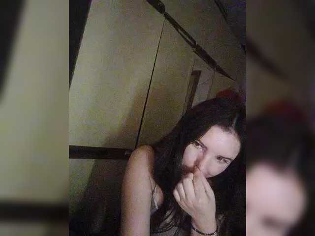 Mira-5a live cam on BongaCams