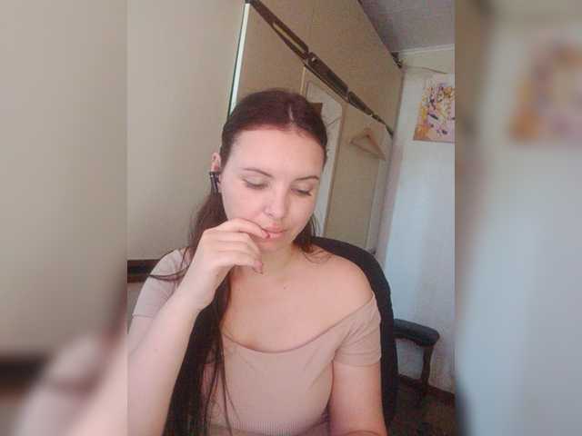 Mira-5a live cam on BongaCams