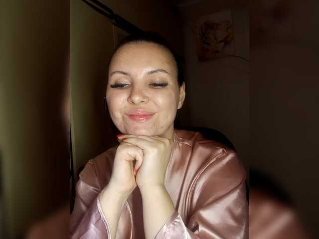 Mira-5a's BongaCams show and profile