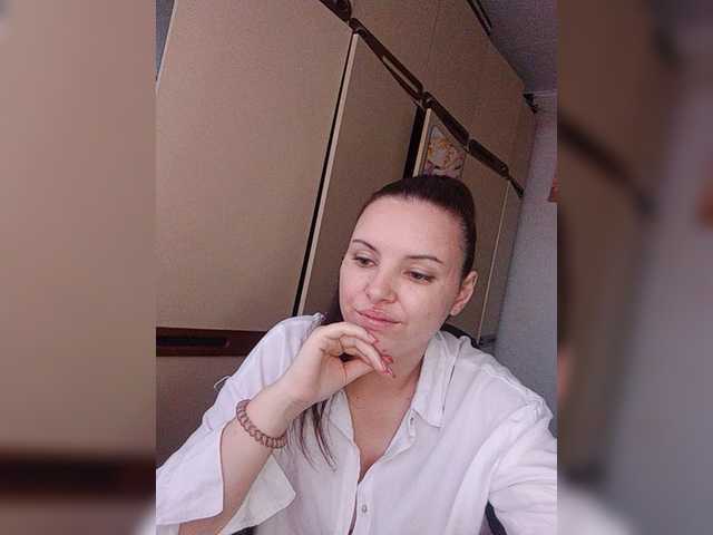 Mira-5a live cam on BongaCams