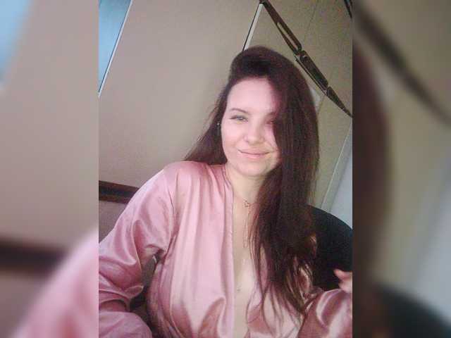 Mira-5a live cam on BongaCams
