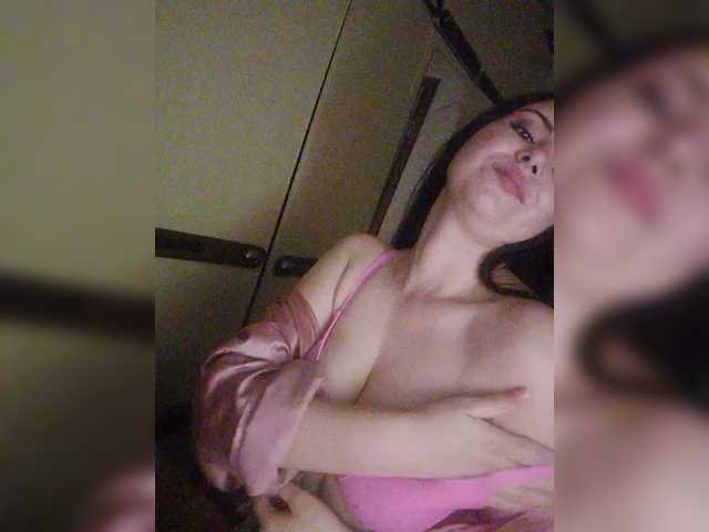 Mira-5a live cam on BongaCams