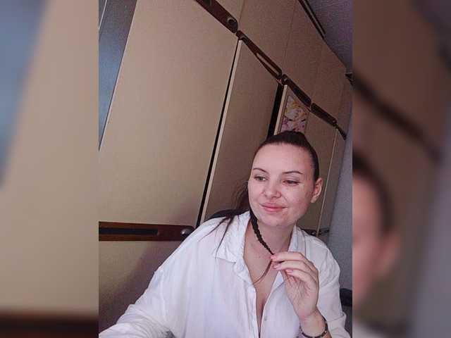Mira-5a live cam on BongaCams
