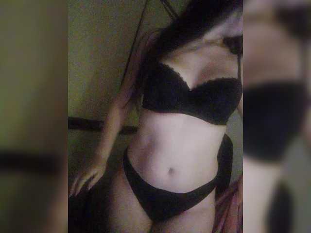 Mira-5a live cam on BongaCams