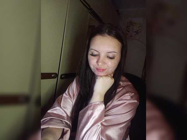 Mira-5a's BongaCams show and profile