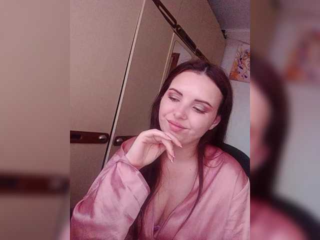 Mira-5a live cam on BongaCams