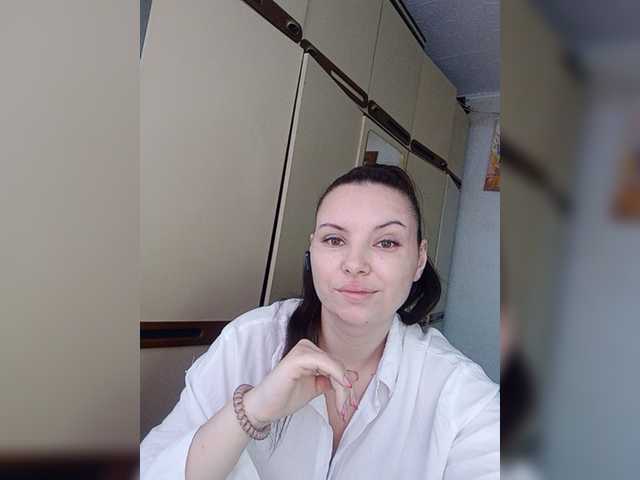 Mira-5a live cam on BongaCams