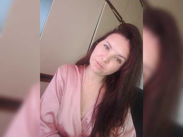 Mira-5a live cam on BongaCams