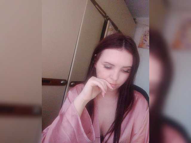 Mira-5a live cam on BongaCams