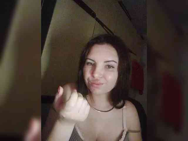 Mira-5a Sex Cam Show