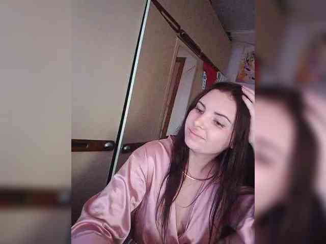 Mira-5a Live Webcam on BongaCams