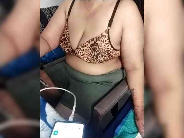 Model: Sexxybhabhi1411