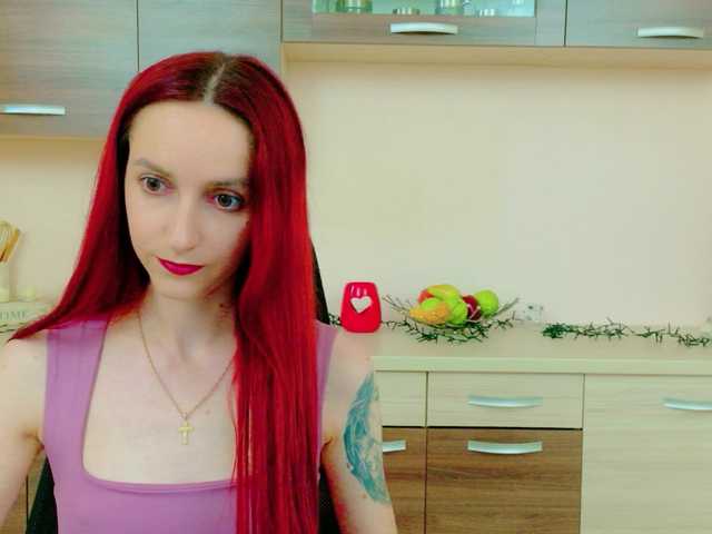 Julia-Jae live cam on BongaCams