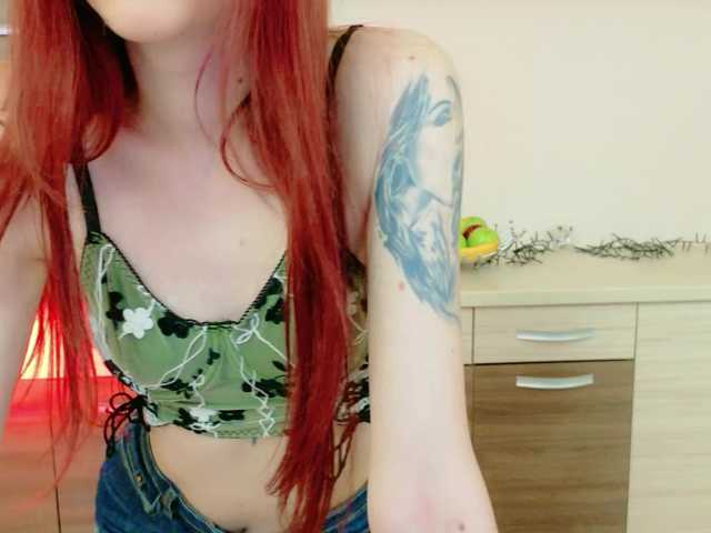 Julia-Jae live cam on BongaCams