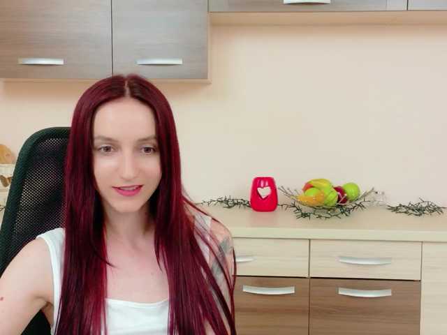 Julia-Jae live webcam show