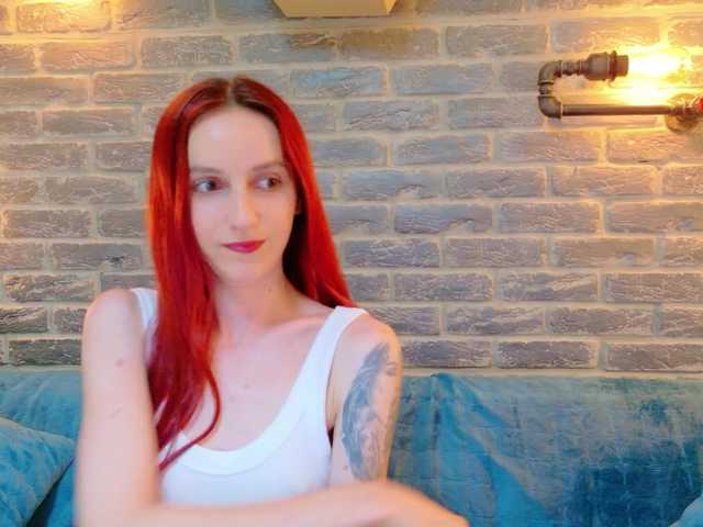 Julia-Jae live cam on BongaCams