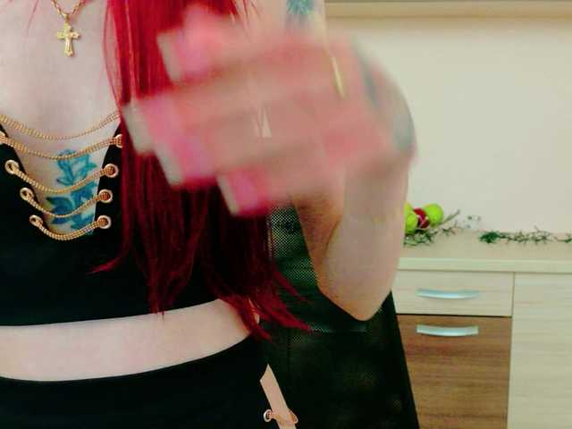 Julia-Jae live cam on BongaCams
