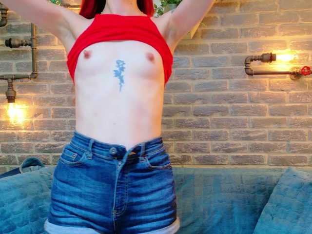 Julia-Jae live cam on BongaCams