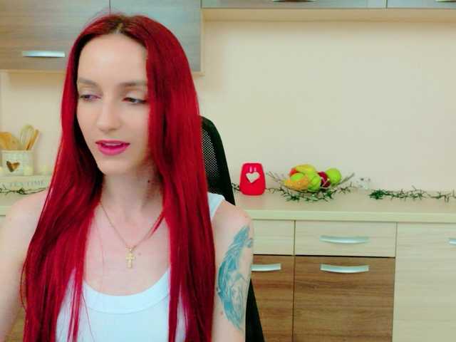 Julia-Jae live cam on BongaCams