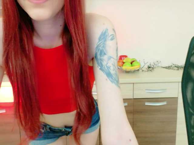 Julia-Jae live cam on BongaCams