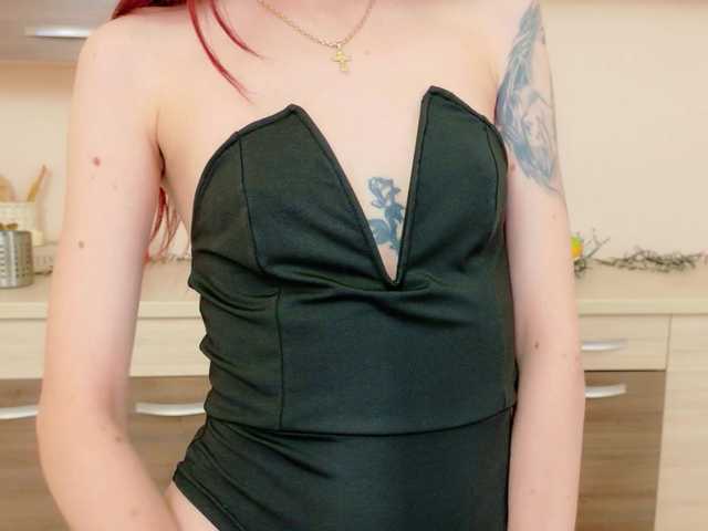 Julia-Jae live cam